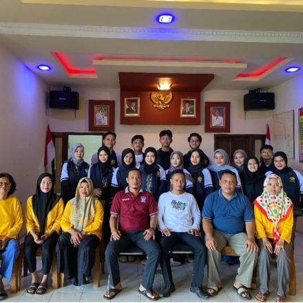 Penerjuanan dan Pemaparan Program Kerja Mahasiswa KKN Desa Kaligawe